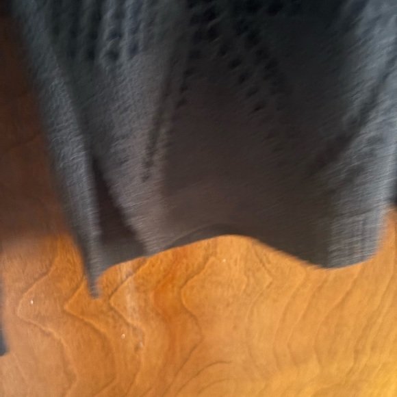 Brooks Brothers black linen cut out sweater - Picture 5 of 7